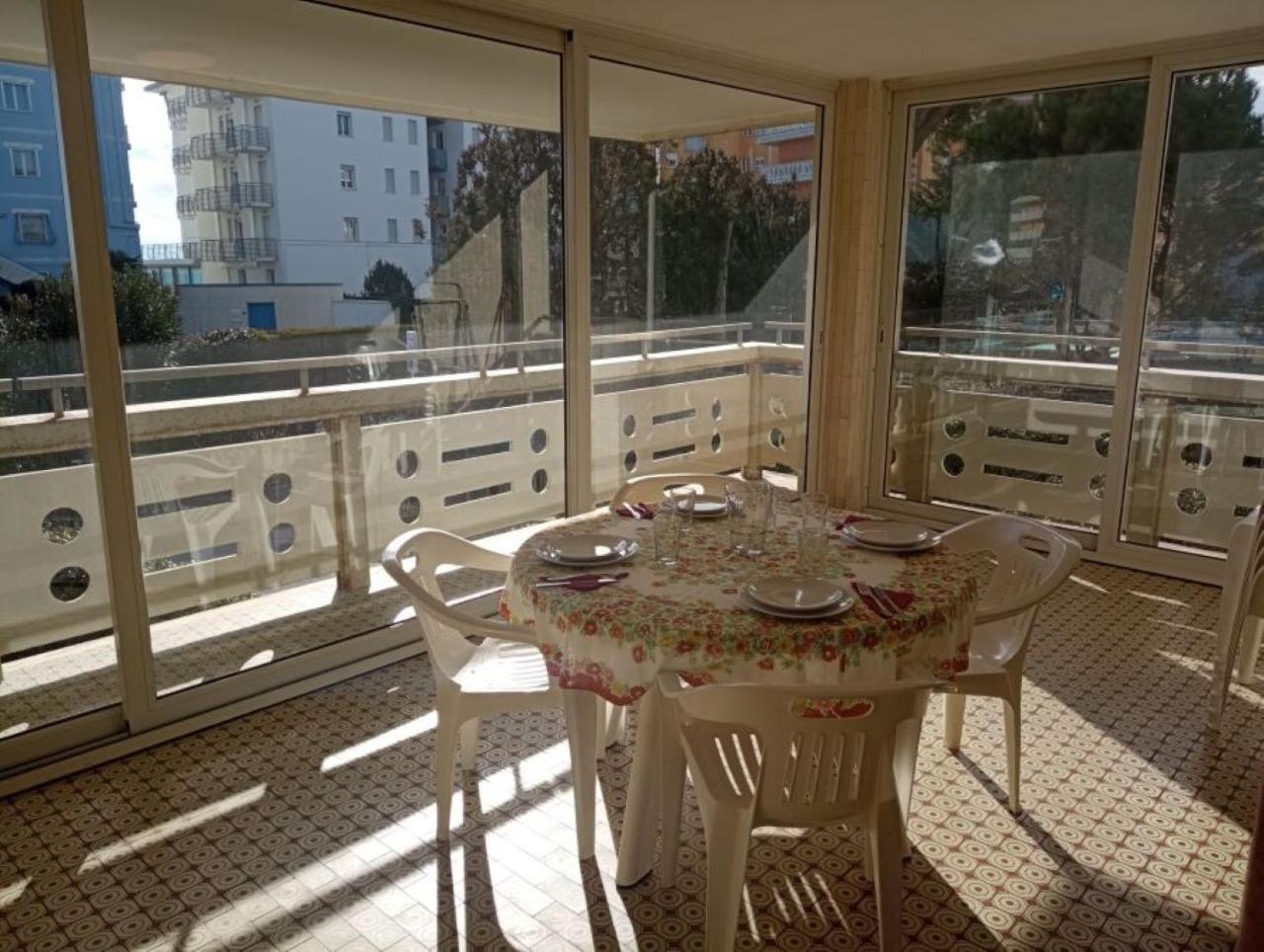 Residence Zenith Каорле Екстериор снимка